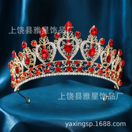 Baroque-style golden crown, luxurious golden diamond-encrusted crystal crown, bride's wedding, magnificent tiara, dinner Baroque-style golden crown, luxurious golden diamond-encrusted crystal crown, bride's wedding, magnificent tiara, dinner
